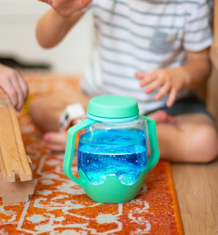 Glo Pals water activated play jar - green