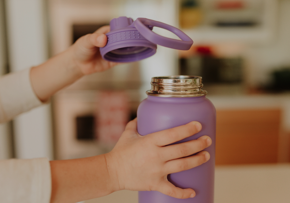 Kids water bottles in the UAE